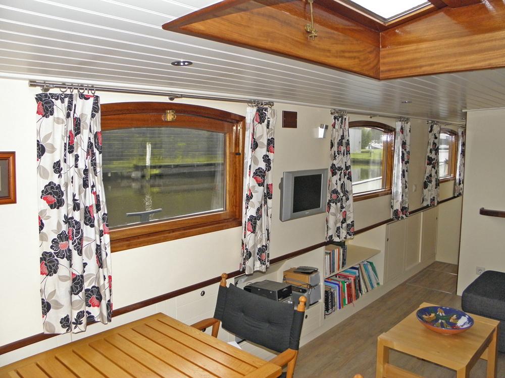 Vorschiff, Innenausstattung